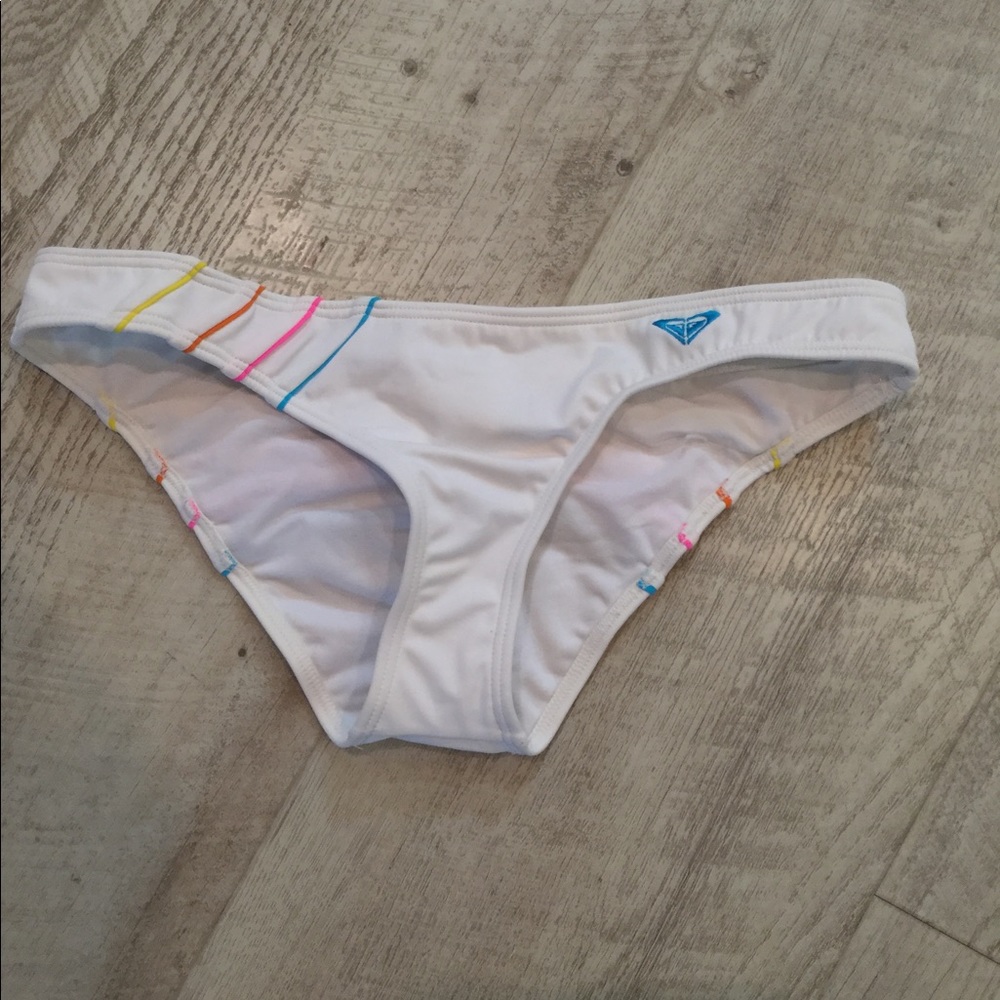 Brand new Roxy Bikini - Picture 4 of 7